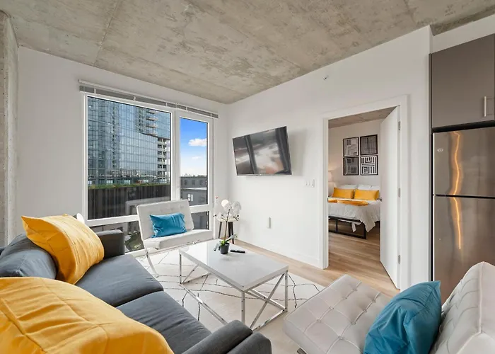 Hotel 2br Escape Bright Sleek Spacious
