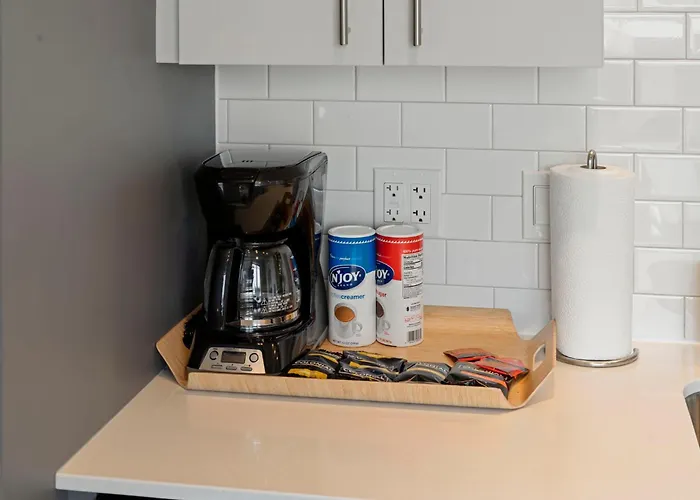 2br Escape Bright Sleek Spacious * Chicago