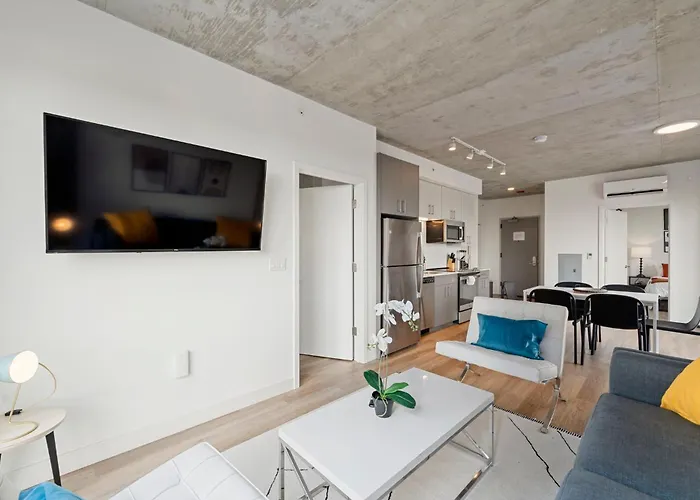 Hotel 2br Escape Bright Sleek Spacious