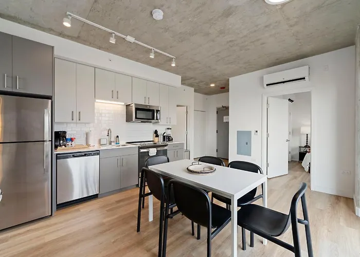 2br Escape Bright Sleek Spacious Hotel *