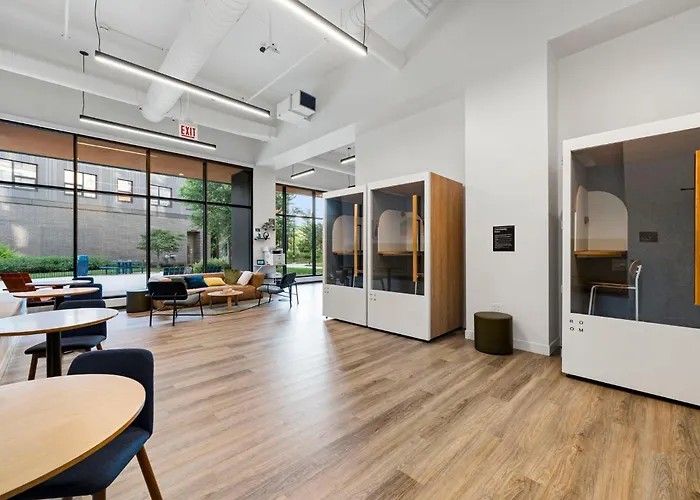 2br Escape Bright Sleek Spacious *